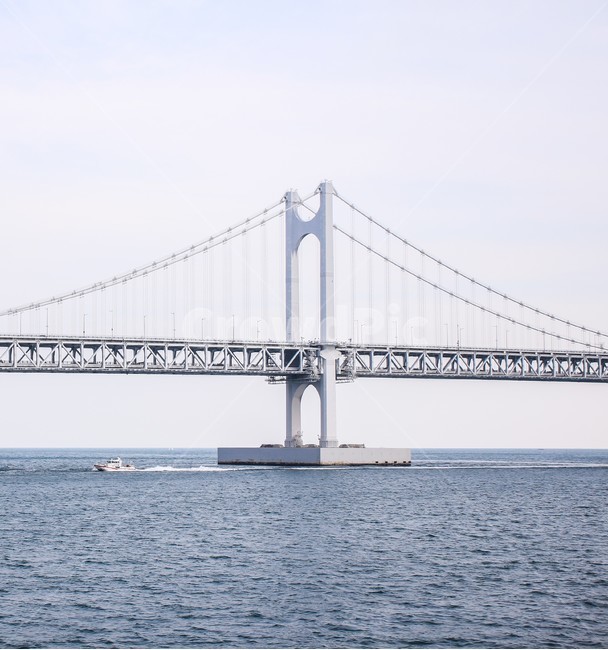 바다,대교,다리,광안대교,bridge,하늘,푸른색,파란색,건축물,건물외관,exterior,building,structure,architecture,construction