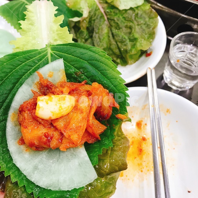 닭갈비,상추쌈,깻잎쌈,음식,쌈,음식,식재료,요리,food,cook,meal,dishes,food reserves,육류,고기,meat,한식,한국음식,한국요리,korean food,korean dishes,korean meal,korean cook