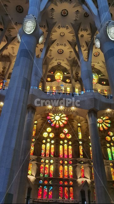 스페인,베르셀로나,사그라다,파밀리아,성당,가우디,spain,sagrada,familia,catholic,church,gaudy,barcelona,건축물,building,lighting
