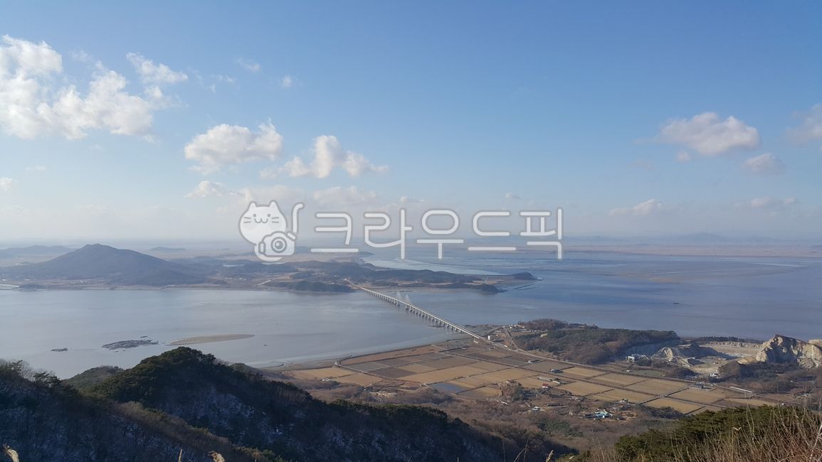 한국,강화도,별립산,교동도,교동대교,다리,교량,풍경,경치,경관,뷰,내려다본,조망,전망대,하늘,구름,파란,바다,섬,들판,논,평야,배경,nature,자연,outdoors,옥외