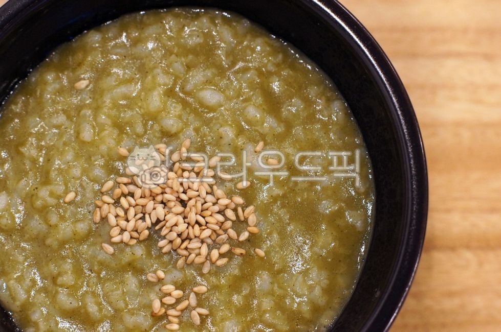 전복죽,죽,해물죽,전복내장죽,초록색죽,abalonericeporridge,greenfoods,jeonbogjug,kfood,foodpresentation,abaloneporridge,음식,food,kfood,요리,플레이팅,foodpresentation,plating,음식,식재료,요리,food,cook,meal,dishes,food reserves