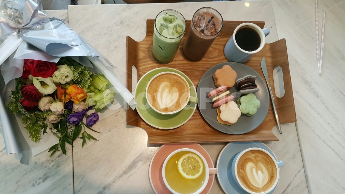 커피,까페,마카롱,라떼,레몬차