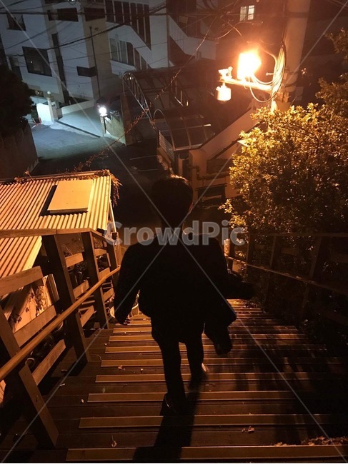 남산,녹사평,남자,혼자,홀로