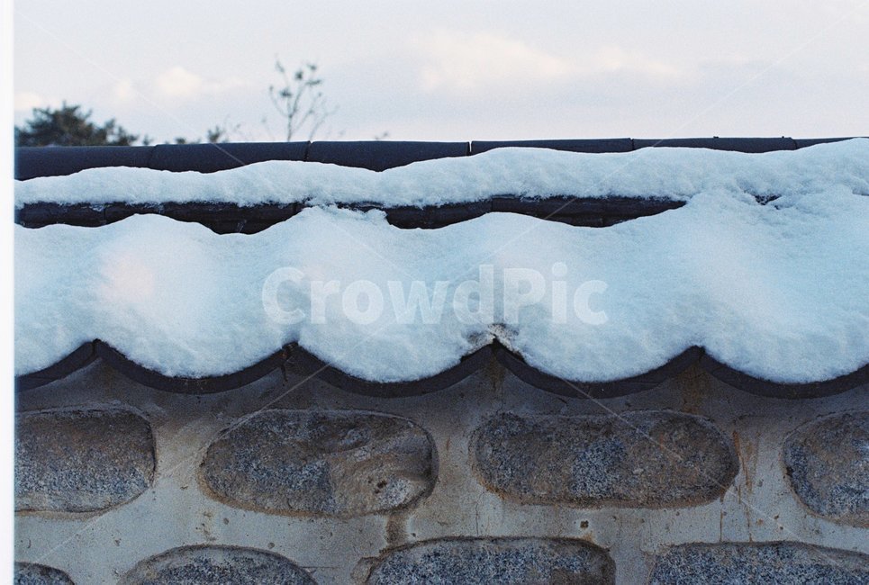 눈,담,벽,겨울,처마,겨울,계절,winter,season,한국전통,한국문화,korean traditional,korean culture,건축물,건물외관,exterior,building,structure,architecture,construction