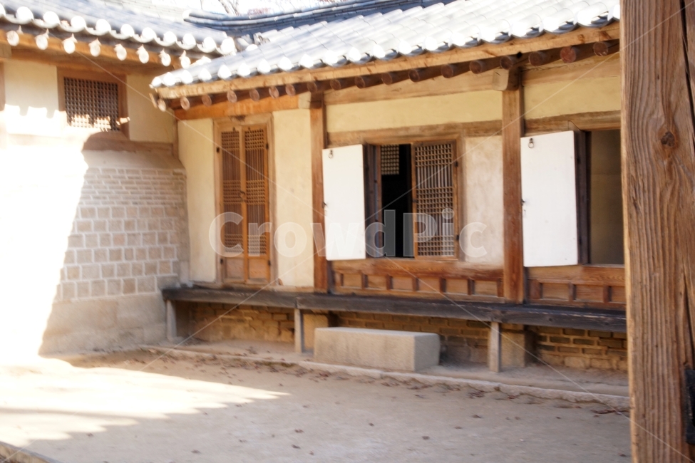 changgyeonggungpalace,thesecretgarden,tileroofedhouse,비원,창경궁,후원,안마당,patio,기와집,building,건물,고택,한국전통,한국문화,korean traditional,korean culture,건축물,건물외관,exterior,building,structure,architecture,construction