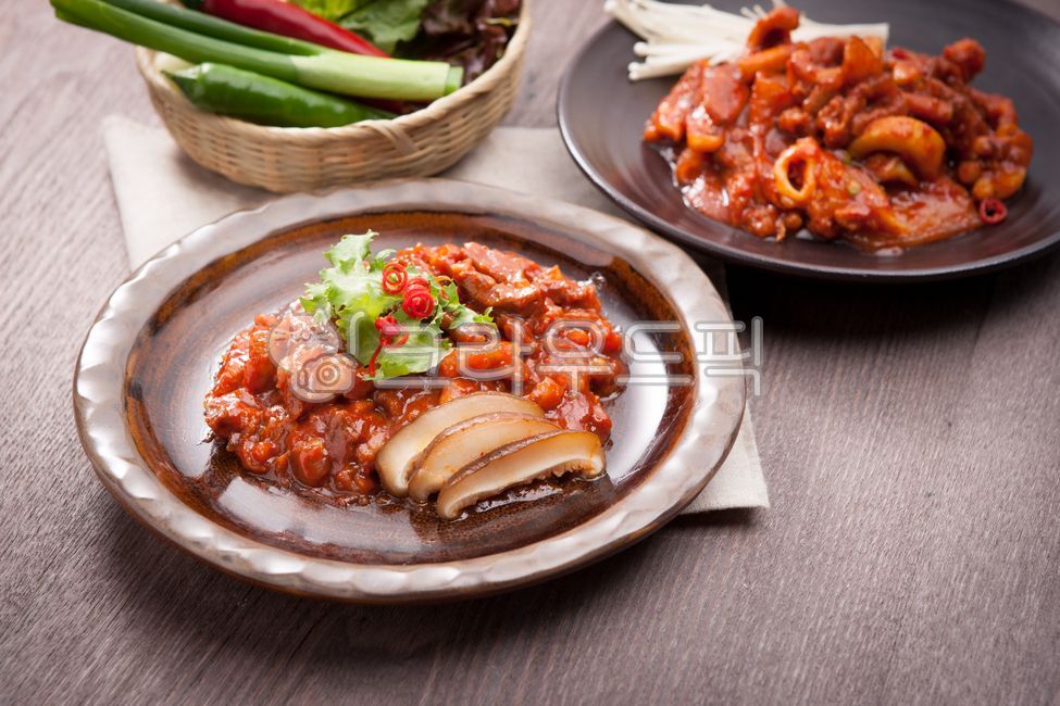 볶음요리,오돌뼈볶음,한식,매운음식,매운,오돌뼈,음식,음식,식재료,요리,food,cook,meal,dishes,food reserves