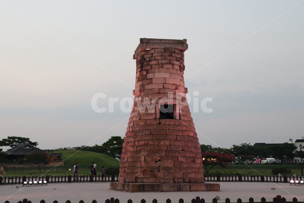 경주,첨성대,빛,조명,돌,탑,light,stone,한국전통,한국문화,korean traditional,korean culture,랜드마크,landmark,tourist attraction,한국랜드마크,한국관광지,한국명소,korea landmark,korea tourist attraction,건축물,건물외관,exterior,building,structure,architecture,construction