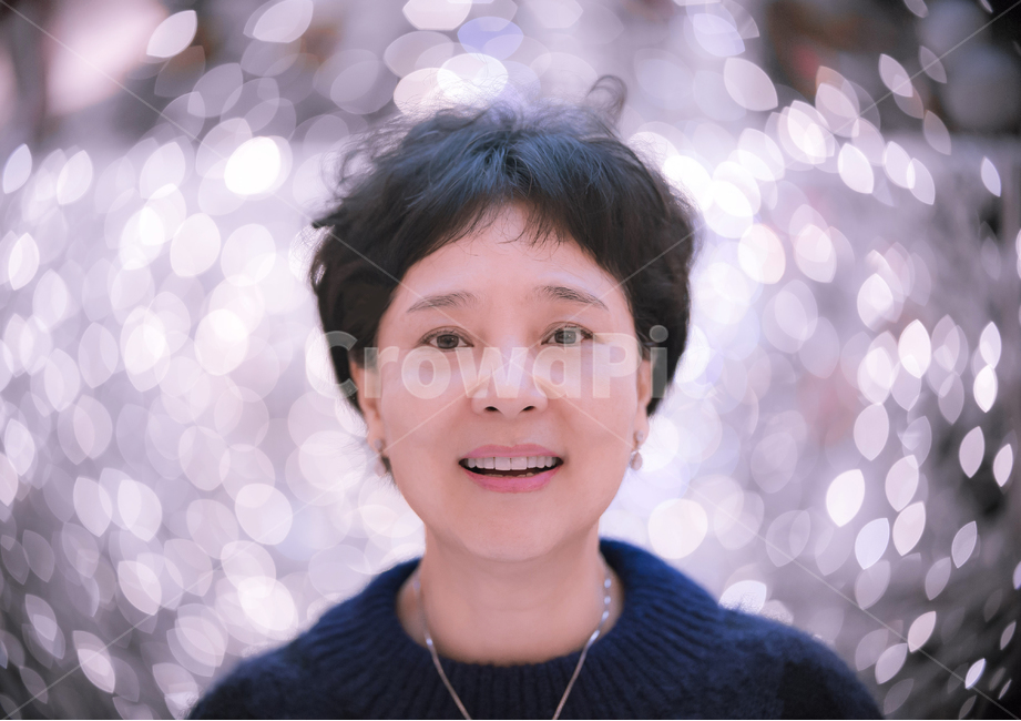 엄마,보케,회오리보케,사람,가족,사람,인물,인간,human,person,얼굴표정,facial expression,face,여성,여자,woman,female,lady,감정표현,기분,feeling,emotion