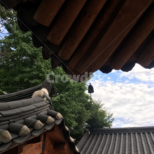 지붕,roof,한옥,전주,종,감성,한옥마을,자연,조선,분위기,감성사진,한국전통,한국문화,korean traditional,korean culture,건축물,건물외관,exterior,building,structure,architecture,construction