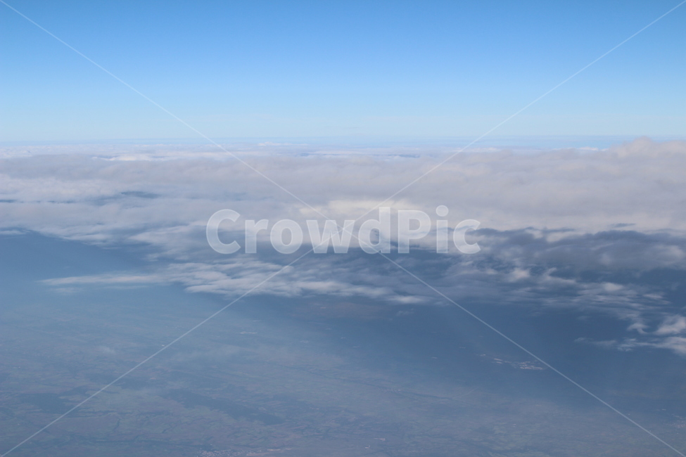 cloud,sky,airplane,Scenery outside the plane,Outside the airplane window