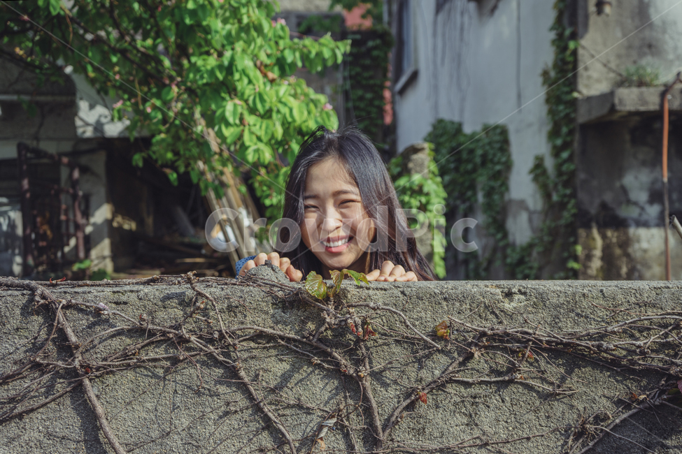 얼굴,표정,face,즐거움,웃음,smile,joy,고독,sad,감정,감성,인물사진,portrait,사람,인물,인간,human,person,얼굴표정,facial expression,face,여성,여자,woman,female,lady,감정표현,기분,feeling,emotion,빈티지사진,빈티지느낌,빈티지감성,vintage