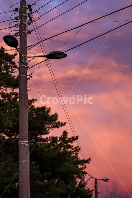 가로등,노을,해질녘,석양,감성사진,전신주,sunset,cloud,구름,하늘,구조물,structure,자연,풍경,nature,landscape,색깔,색상,색채,색감,color sense,color sensitivity,feeling of color,utility pole