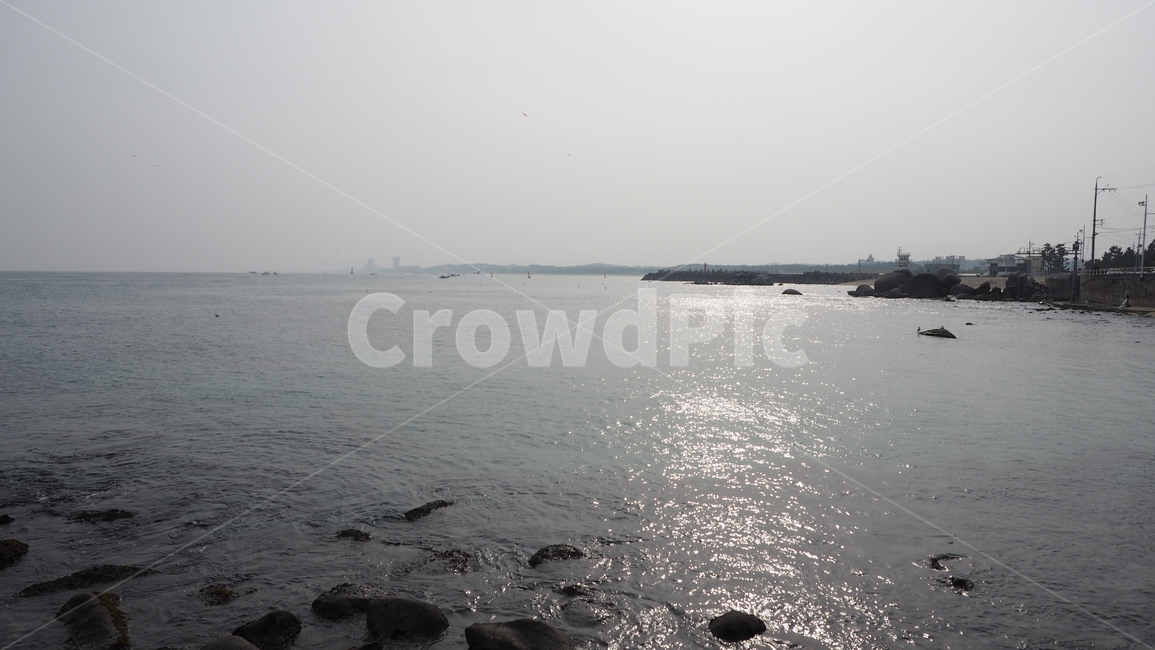 바다,방파제,햇빛,자연,물,해안선,sea,outdoor,shoreline,nature