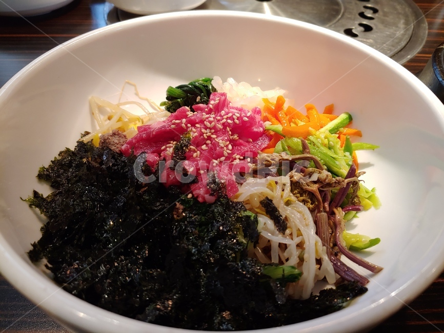육회비빔밥,비빔밥,육회,볶음밥,한우,음식,food,한국음식,meal,koreanfood