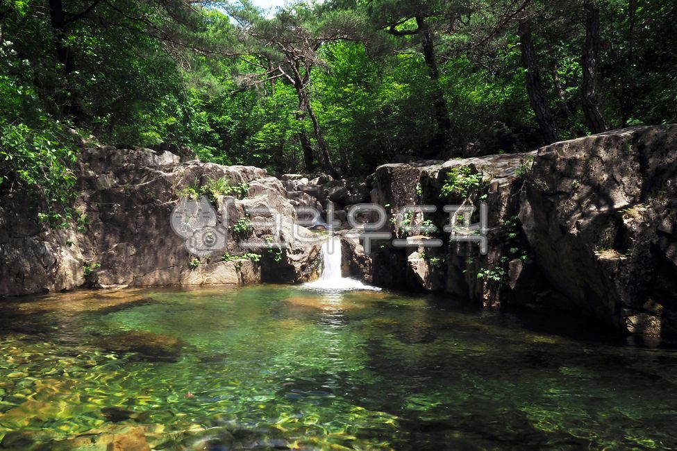 Valley,hyperbolic valley,Sokri Mountain,summer,Goesan