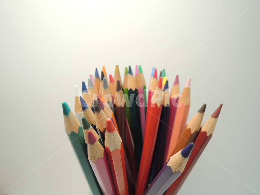 색연필,컬러링,컬러풀,색칠공부,연필,학용품,coloredpencil,pencil,coloredpencilsset,coloringpencils,artdrawingpencil,학용품,문구류,사무용품,school supplies,stationery,office supplies