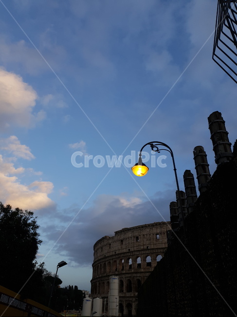 로마,콜로세움,저녁,가로등,실루엣,rome,roma,나무,구름,도시,유적