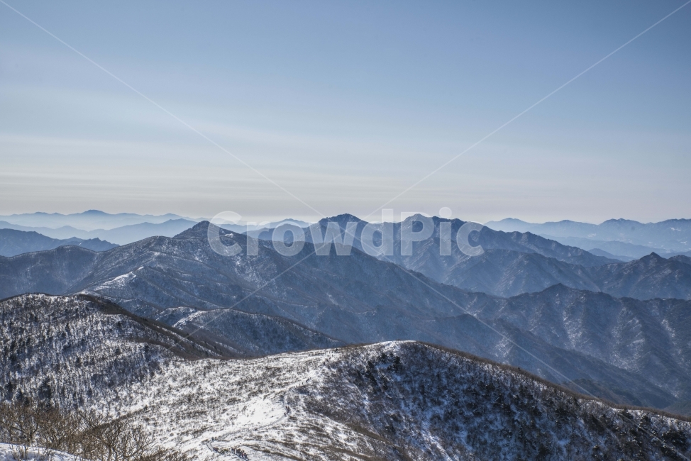 풍경,산,겨울산,덕유산,설산,겨울,계절,winter,season,자연,풍경,nature,landscape,한국자연풍경,한국자연경관,korea nature landscape,mountain range,산맥,outdoors,옥외,mountain,slope,경사,peak,피크