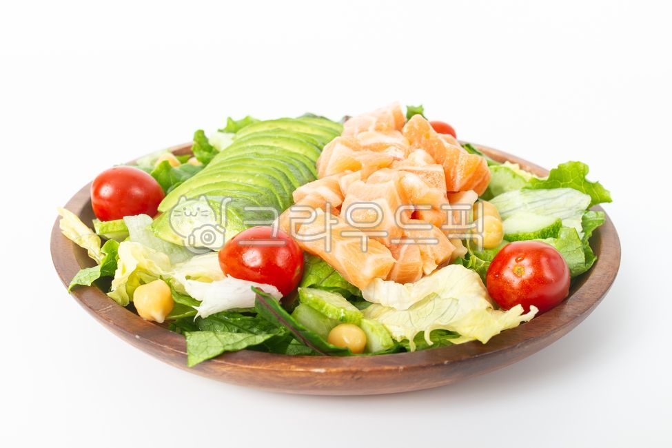 아보카도연어샐러드,연어샐러드,아보카도샐러드,샐러드,야채,채소,다이어트,건강식,음식,식사,연어,아보카도,양상추,방울토마토,병아리콩,신선한,건강한