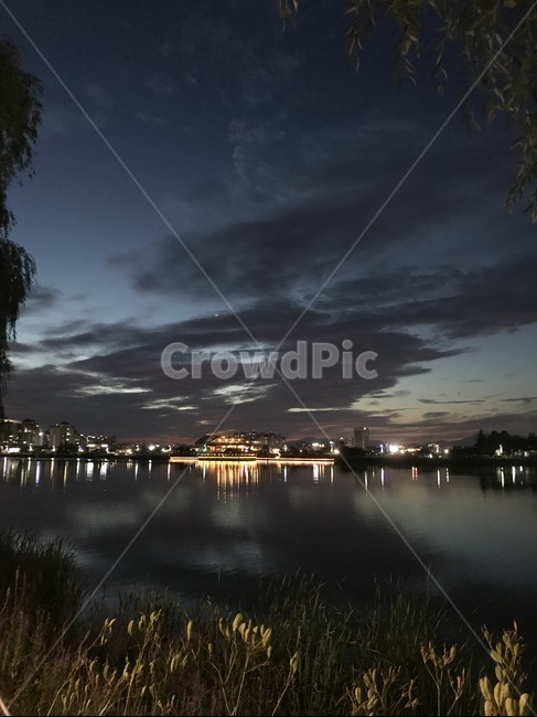 일몰,sunset,석양,풍경,view,멋짐,평화로운,아름다움,못,노을,강,야경,밤,풍경,nightscape,night,landscape,nature,자연,water,물,outdoors,옥외