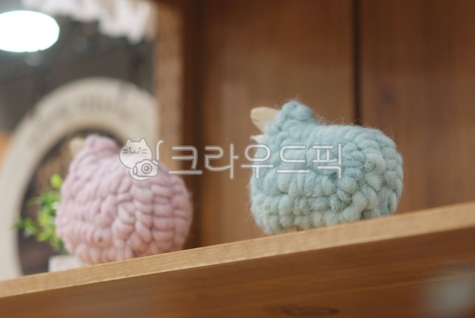 cafe decoration,Cafe props,two sheep,interior props,quilt decoration,lamb,interrior,sheep
