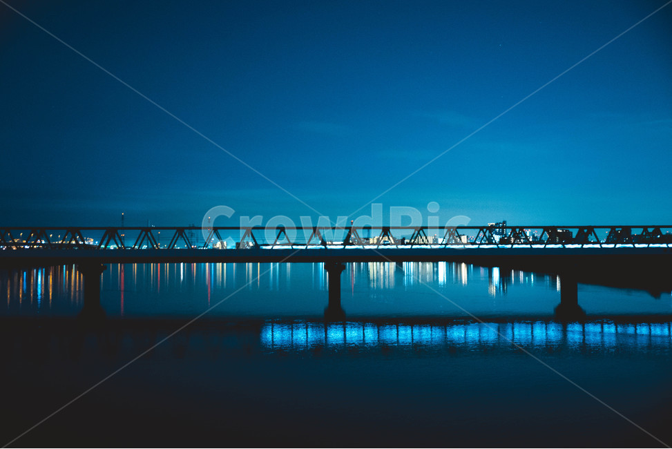 철교,다리,강,전철,지하철,기차,야경,밤,풍경,nightscape,night,landscape,건축물,건물외관,exterior,building,structure,architecture,construction,water,물,waterfront,워터 프론트,port,포트,pier,교각