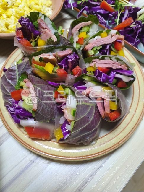 smoked duck,Vietnamese cuisine,cook,Smoked Vietnamese spring roll,cooking,Vietnamese spring roll