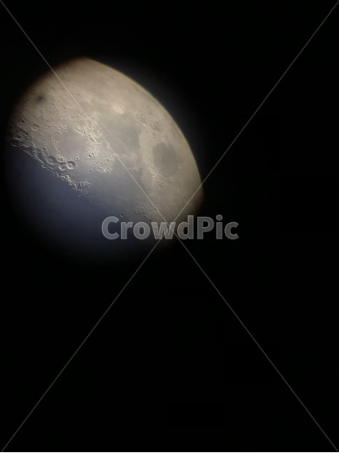 달,프라하,망원경,천문대,배경화면,야경,밤,풍경,nightscape,night,landscape,astronomy,천문학,universe,우주,outdoors,옥외,nature,자연,moon,outer space,대기권 밖