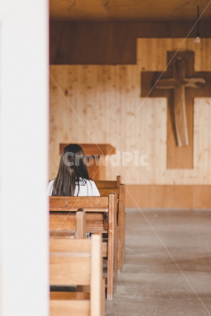인물,신앙,교회,십자가,기도,교복,portrait,church,school,여자,girl,사람,인물,인간,human,person,여성,여자,woman,female,lady,종교,신앙,religion,belief,faith