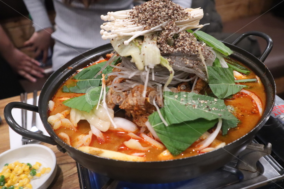 감자탕,야식,마포감자탕,토론토,음식,음식,식재료,요리,food,cook,meal,dishes,food reserves,한식,한국음식,한국요리,korean food,korean dishes,korean meal,korean cook