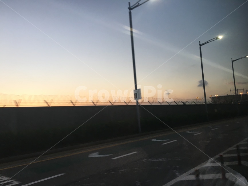 가로등,길,퇴근길,저녁,노을,야경,밤,풍경,nightscape,night,landscape,asphalt,아스팔트,road,도로