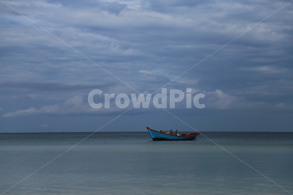 선박,boat,보트,rowboat,노젓는배,바다,자연,sea,nature,하늘,구름,수평선,sky,cloud