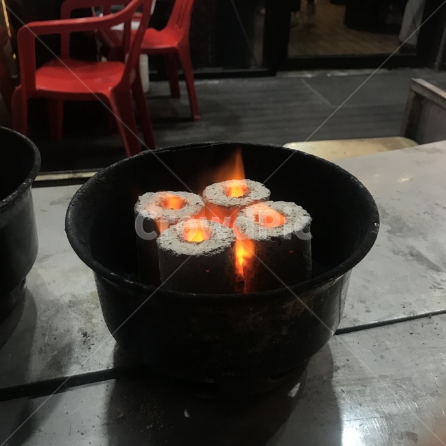 불,따뜻함,빨강,숯,식당