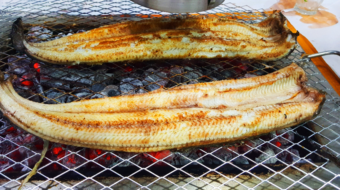 장어,장어구이,구이,생선구이,음식,생선,숯불,숯불구이,요리