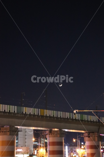 밤,달,야경,도시,경치,풍경,다리,도로,야경,밤,풍경,nightscape,night,landscape,road,freeway,고속 도로