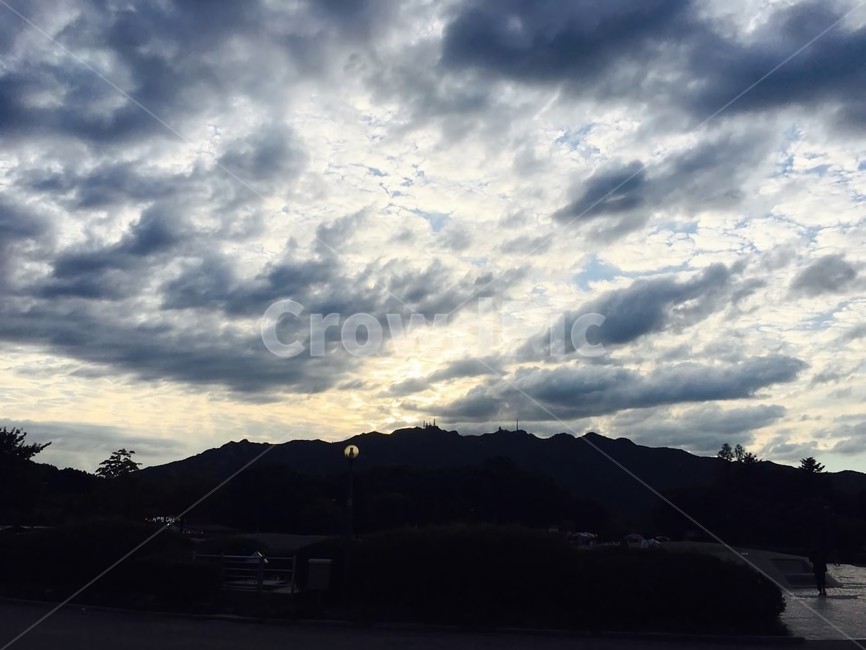 하늘,구름,cloud,먹구름,해지는풍경,자연,풍경,nature,landscape,weather,날씨,outdoors,옥외,cumulus,적운,sky