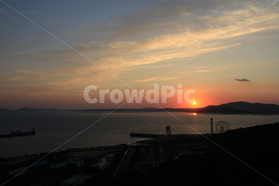 노을,월미도,바다,구름,대관람차,자연,풍경,nature,landscape,outdoors,옥외,dusk,황혼,sunset,일몰,sky,하늘,dawn,새벽,red sky,붉은 하늘
