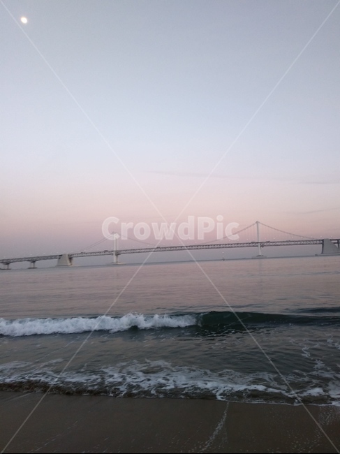광안리,광안대교,파도,겨울바다,부산,저녁하늘,감성사진,자연,풍경,배경,계절,한국자연풍경,한국,해변,힐링,낭만,자연,풍경,nature,landscape,한국자연풍경,한국자연경관,korea nature landscape,해변,바다,beach,sea,랜드마크,landmark,tourist attraction,한국랜드마크,한국관광지,한국명소,korea landmark,korea tourist attraction,building,건물