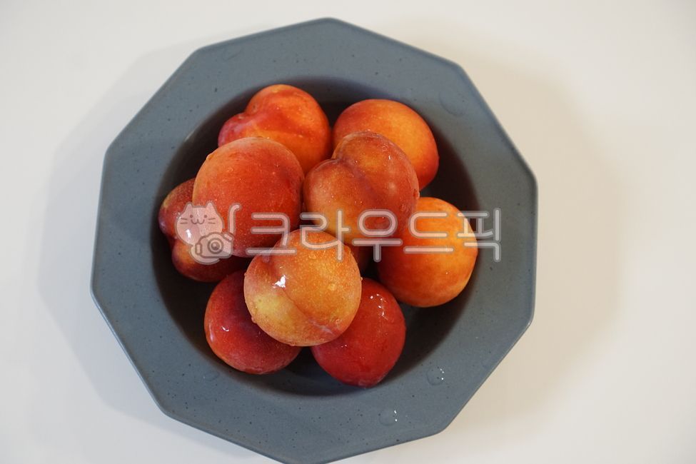 plums,freshness,dieting,red,view,moist,plum,natural,of health,Organic,raw,delicious,vitamin,nutrition,closeup,background,colorful,fruit,glossy,pattern,plate,Natural,nutrients,agriculture,top,vegetarian,ripe,Agriculture,exotic,diet,organic,macro,close up,i