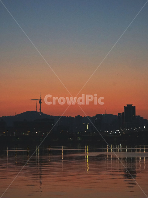 새벽,한강,남산타워,한강공원,노을,하늘,실루엣,야경,밤,풍경,nightscape,night,landscape,motor,모터,machine,기계,engine,엔진