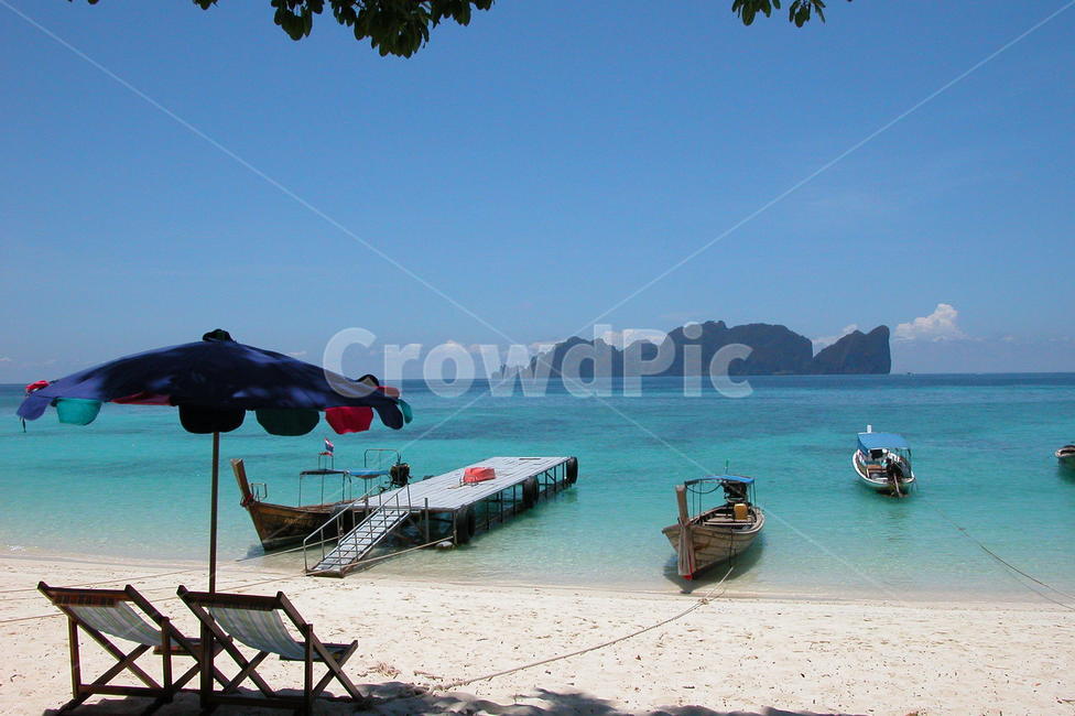 바다,해변,sea,ocean,beach,blue,bluesea,파란바다,푸른바다,휴양지,자연,nature,boat,보트,water,물,parasol,파라솔,휴양,섬,island,ppisland,해변,바다,beach,sea
