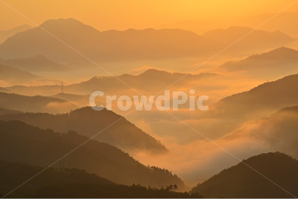 Seogwang Ranch sunrise,mountainrange,active acid,scene,mountain,Jeonnam,sight,Yeongam,sky,red sky,nature,mountain range,morning,Seogwang Ranch,outdoors,redsky,dawn,Sunrise,sunrise at active mountain