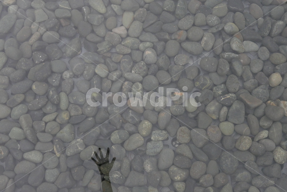 손,그림자,물,비침,돌,자갈,돌바닥,water,shadow,handshadow,손그림자,hand,reflection,rock