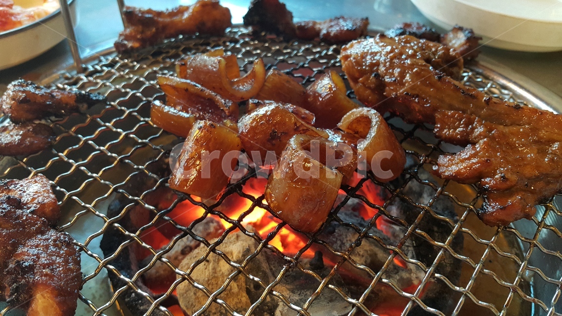 껍데기,돼지껍데기,돼지고기,고기,고기구이