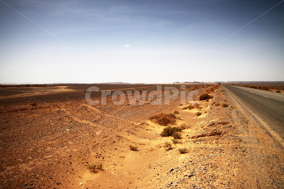 사막,사하라사막,모래,풍경,아프리카,모로코,사막풍경,풍경사진,자연풍경,모로코여행,sahara,건조,모래알,자연,풍경,nature,landscape,해외,외국,세계,foreign,oversea,world,세계자연풍경,해외자연풍경,외국자연풍경,world nature landscape,ground,바닥,dirt road,흙길,gravel,자갈,road,도로,soil,흙,outdoors,옥외