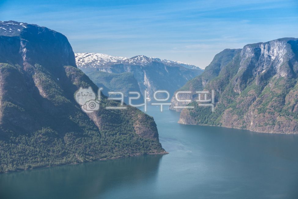 mountainrange,nature,mountain range,slope,fiord,fjord,mountain,outdoors,Norway,norway