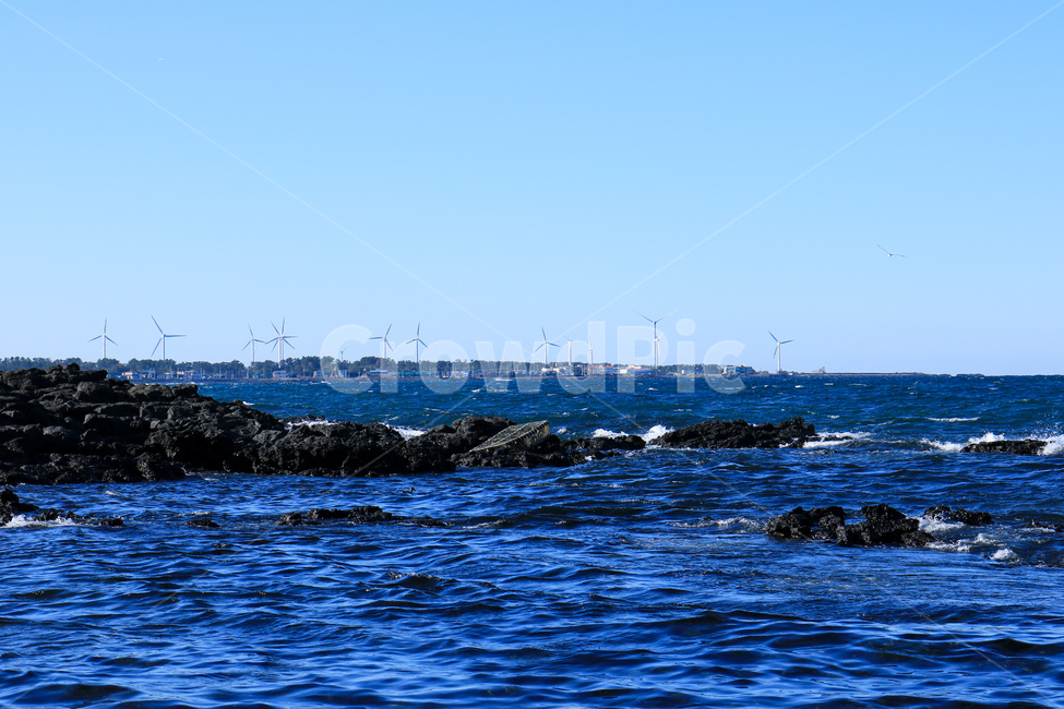 제주도,바다,바위,풍경,하늘,푸른,검은돌,현무암,수평선,제주도,jeju,jeju island