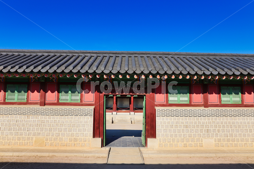 서울,경복궁,단청,기와,한국,대문,흙길,벽,한국전통,한국문화,korean traditional,korean culture,랜드마크,landmark,tourist attraction,한국랜드마크,한국관광지,한국명소,korea landmark,korea tourist attraction,건축물,건물외관,exterior,building,structure,architecture,construction