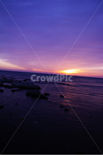 바다,하늘,구름,풍경,해맞이,일출,sunrise,자연,풍경,nature,landscape,outdoors,옥외,sky,dusk,황혼,sunset,일몰,dawn,새벽,red sky,붉은 하늘