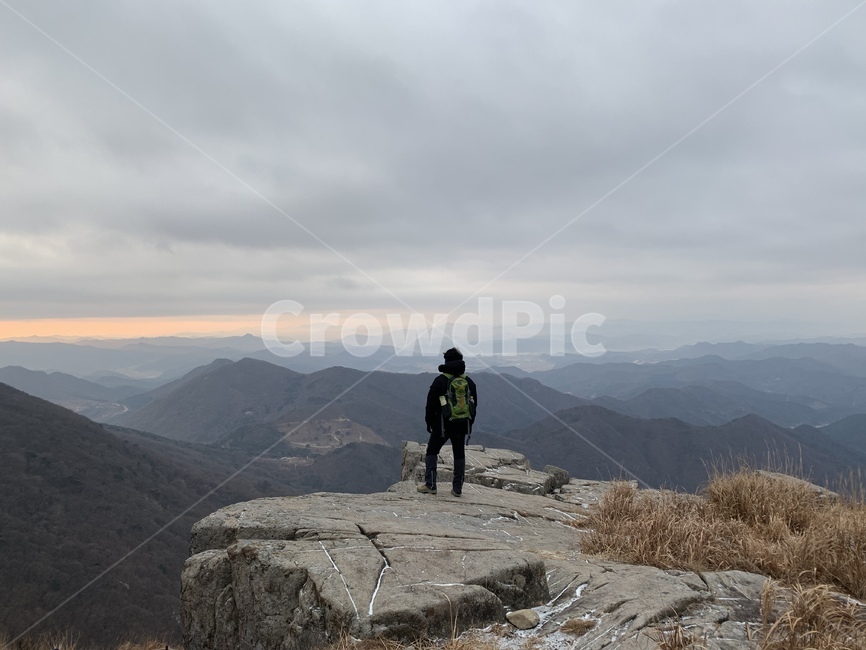 산,경치,풍경,자연,인물,자연,풍경,nature,landscape,사람,인물,인간,human,person,남성,남자,man,male,outdoors,옥외